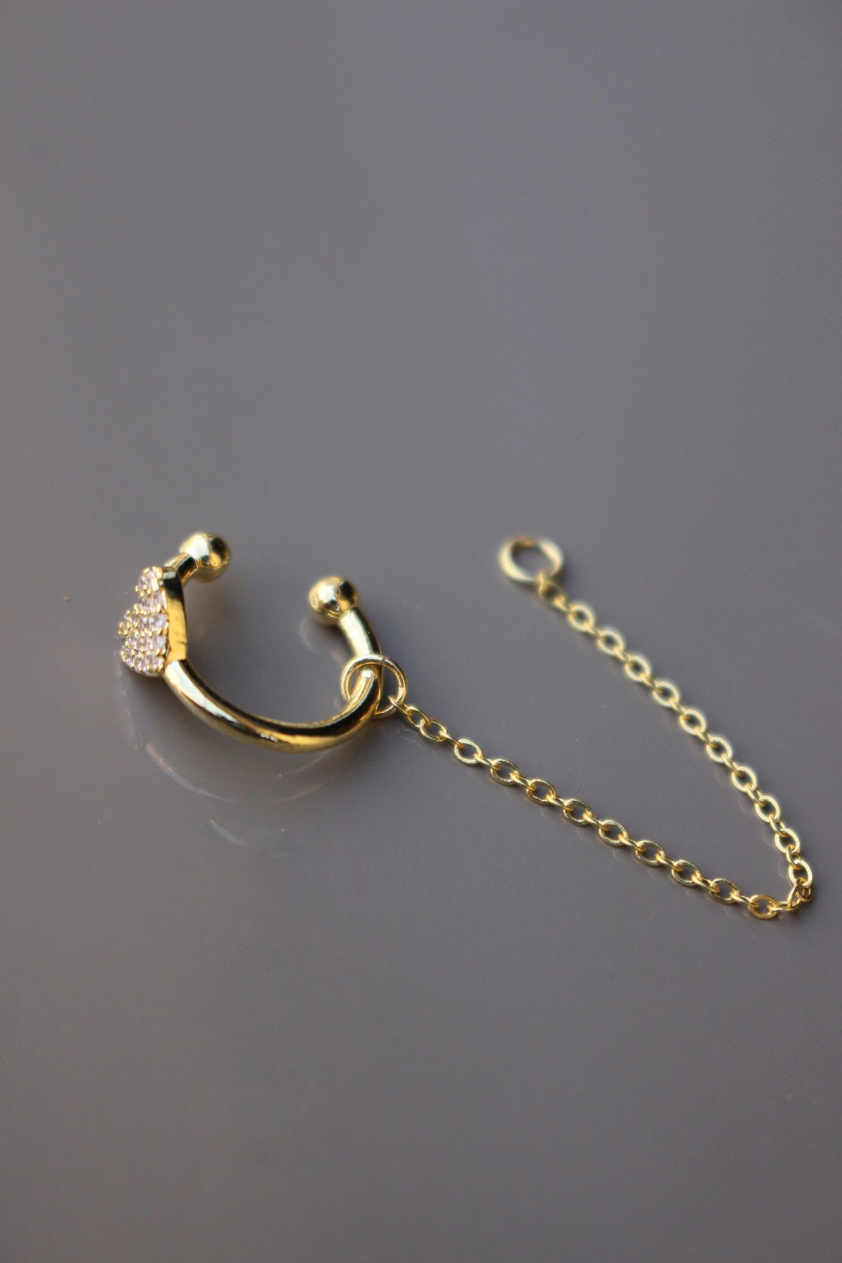 Heart & Chain Earcuff